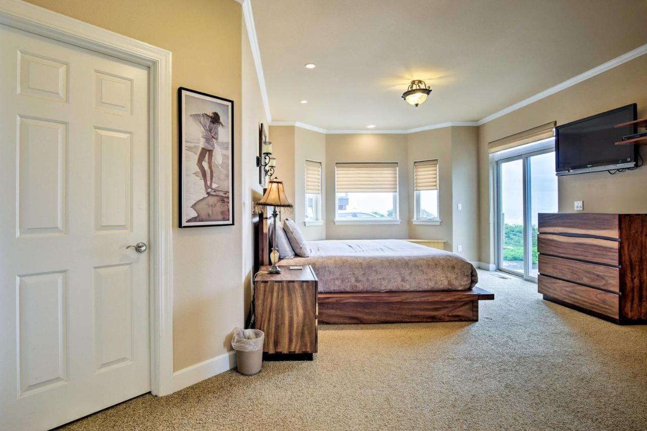 Oceanfront South With Hot Tub And Sauna *
